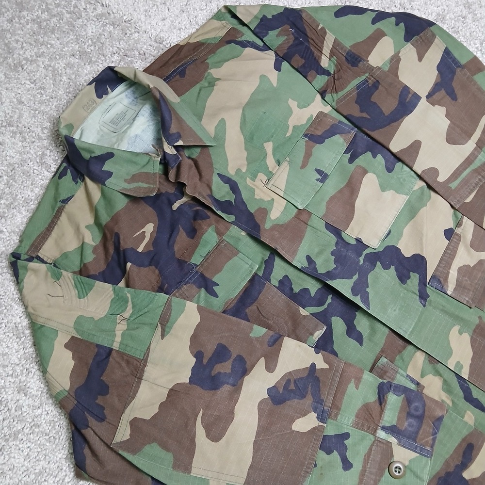 US Military Jacket Mens Medium Short Green Woodland Camo Army Field Jacket